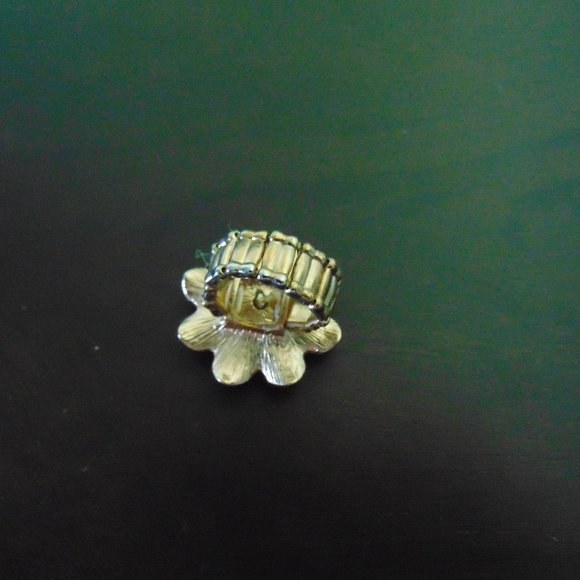 Costume jewelry-flower ring - Picture 5 of 10